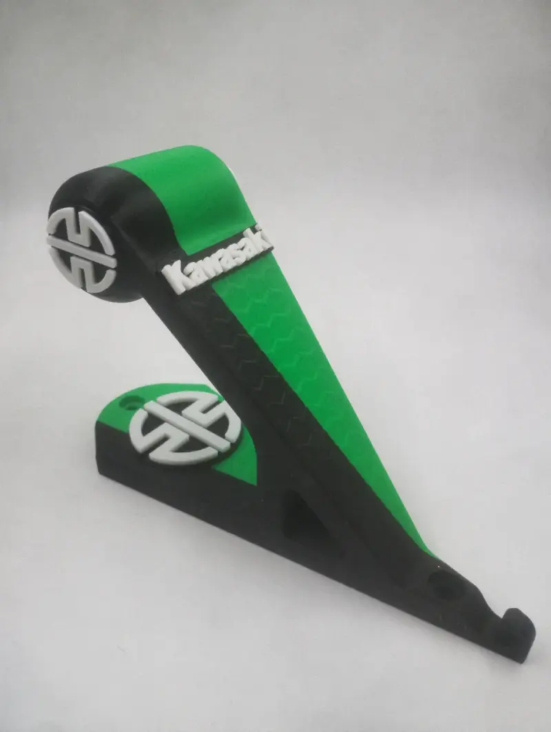 Soporte de casco Kawasaki verde y negro - 3