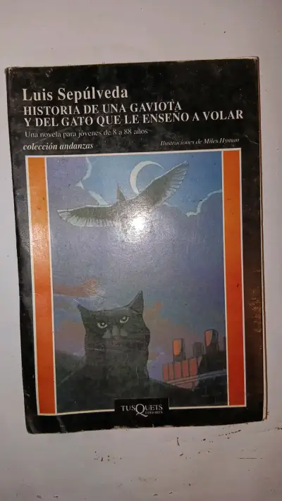 Libro 'Historia de una gaviota y del gato' - miniatura 1