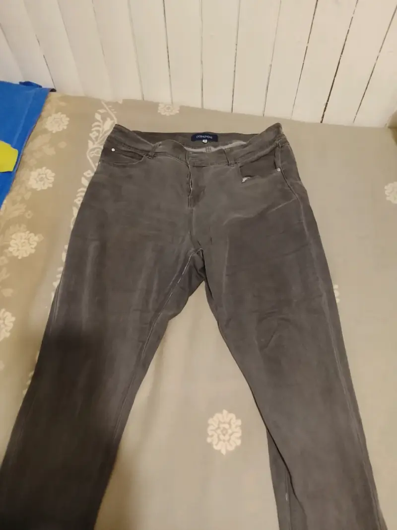 Pantalones grises de pana Eterna M
