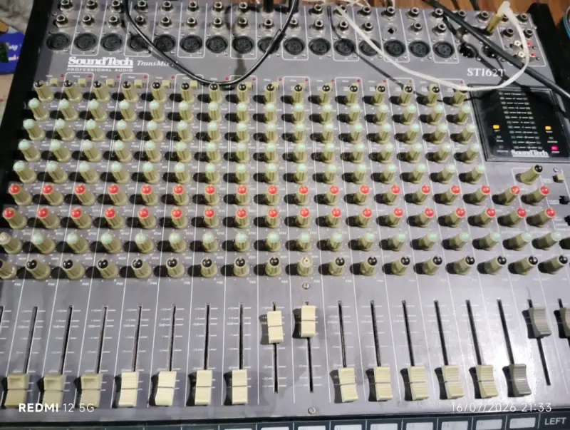 Mezclador de audio SoundTech ST1621FX - 2