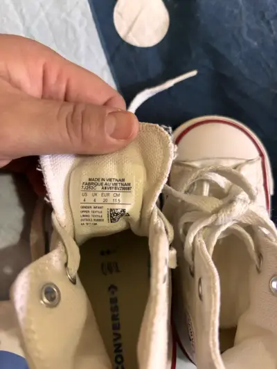 Zapatillas de bebé blancas con cordones - miniatura 3