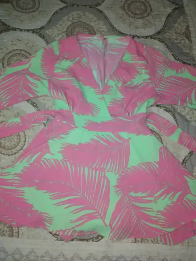 Vestido corto estampado tropical - miniatura 1