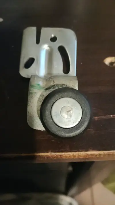 Rueda de repuesto para puerta corrediza - miniatura 1