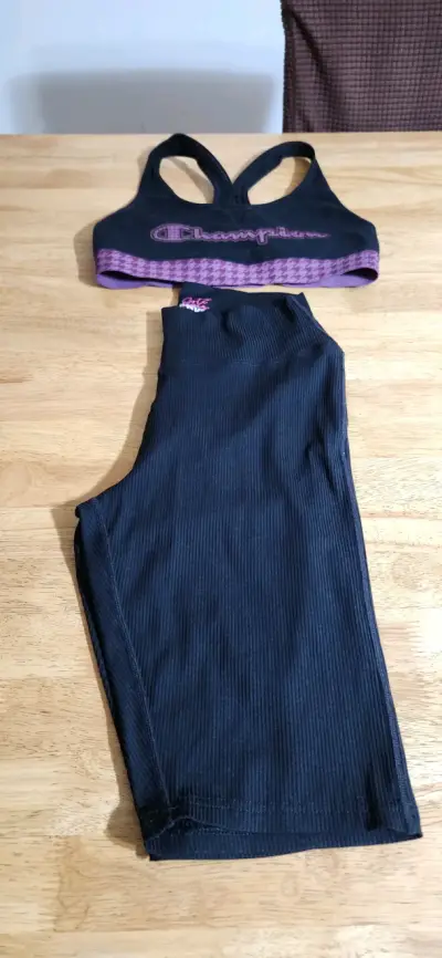 Conjunto deportivo Beactive negro con estampado - miniatura 5