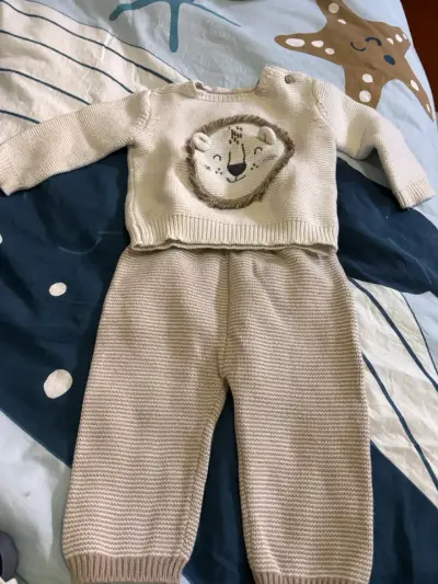 Conjunto de bebé tejido - miniatura 1