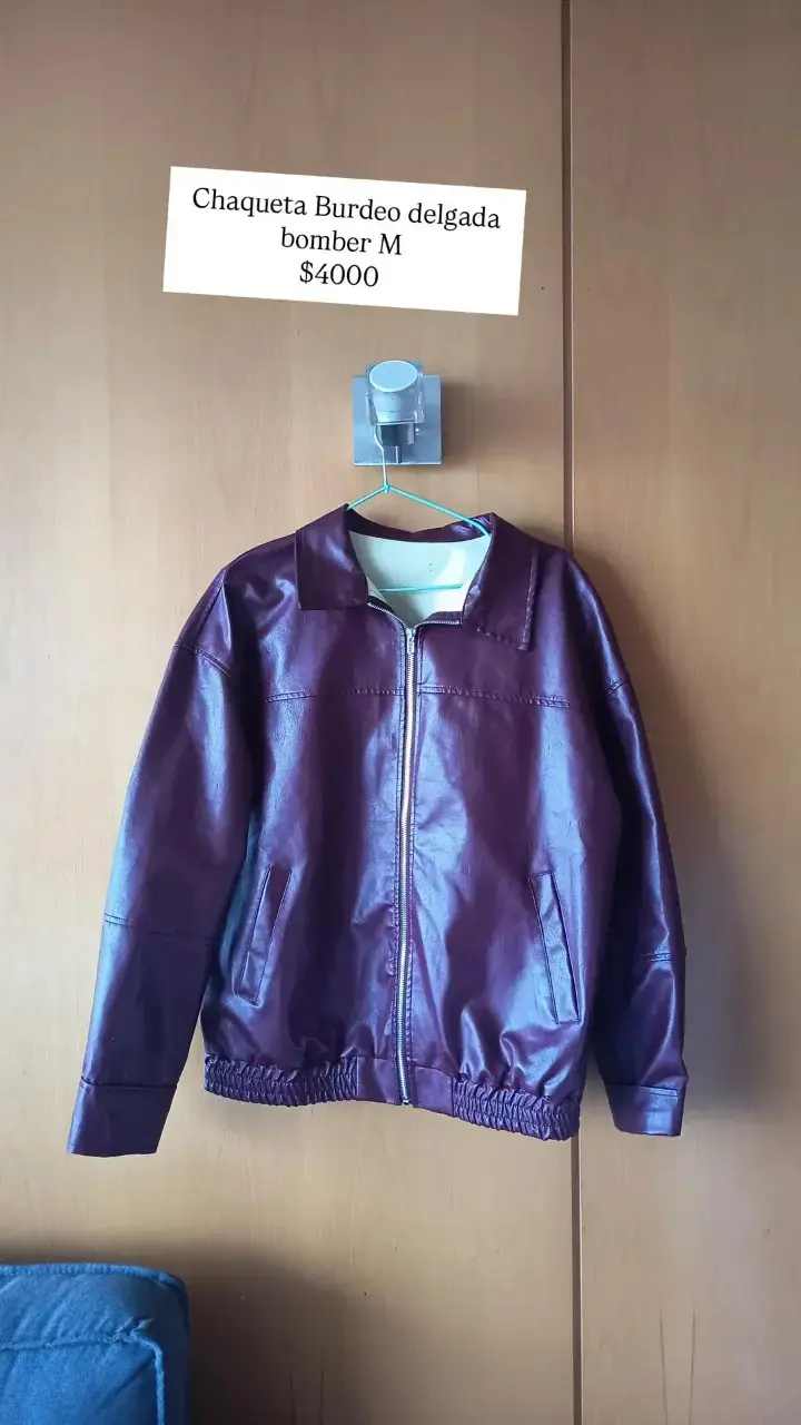 Chaqueta bomber burdeo delgada talla M