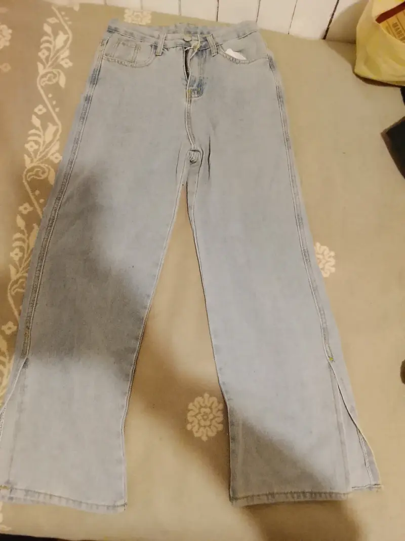 Jeans de mezclilla azul claro para mujer