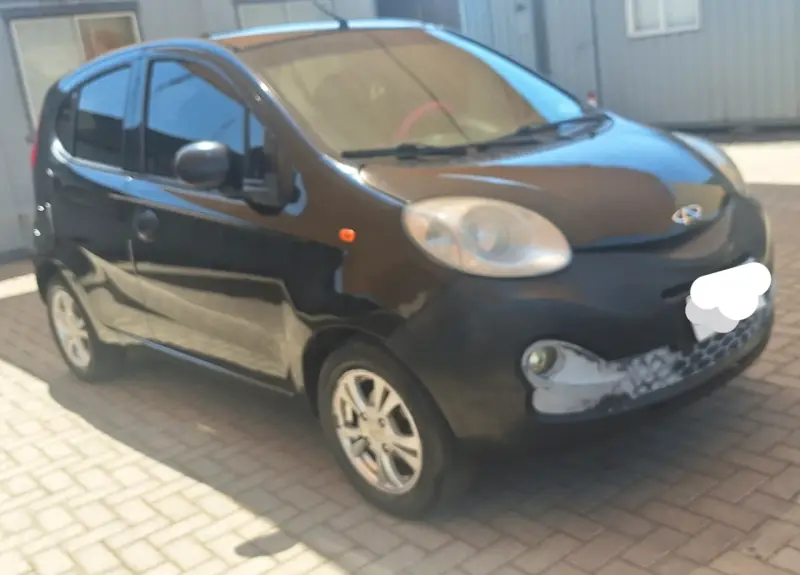 Auto Chery IQ 2017 en buen estado - 2