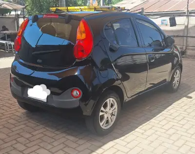Auto Chery IQ 2017 en buen estado - miniatura 4