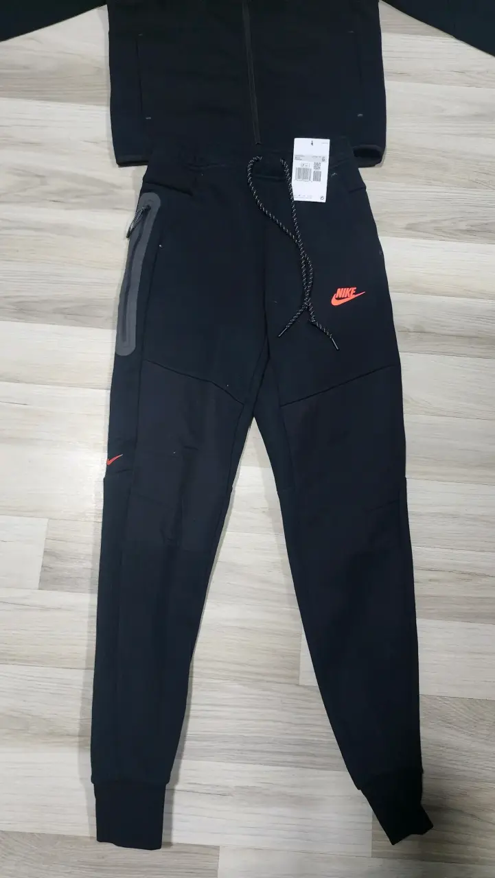 nike tech - 2