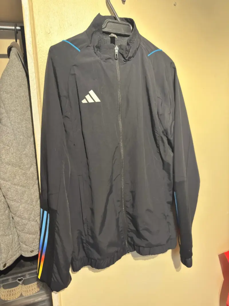 Chaqueta deportiva Adidas - 1