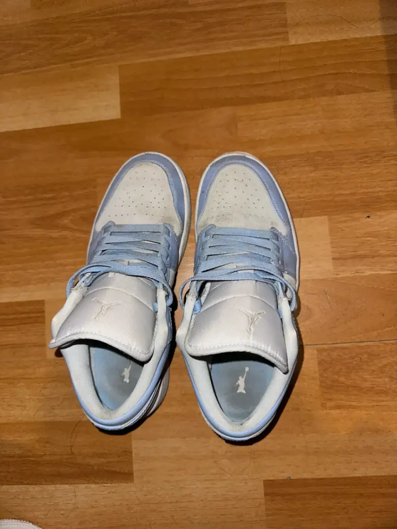 Zapatillas gris y celestes - 1