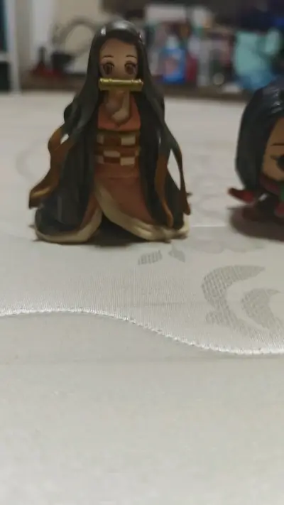 Figura coleccionable de anime con detalles - miniatura 1