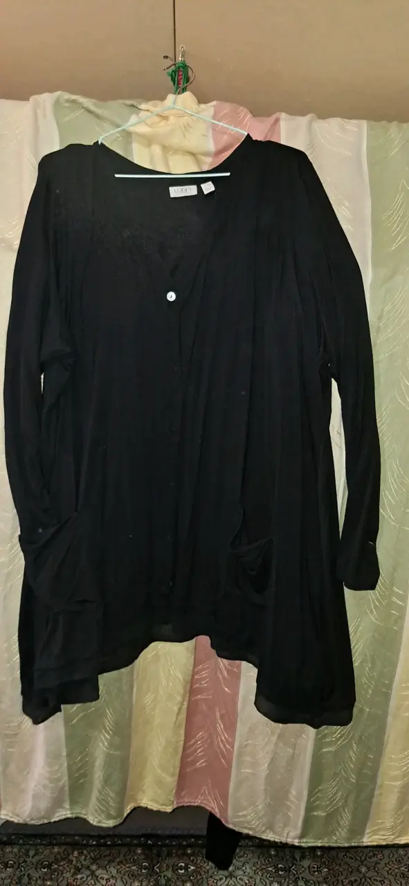 Cardigan negro con mangas estampadas - 2