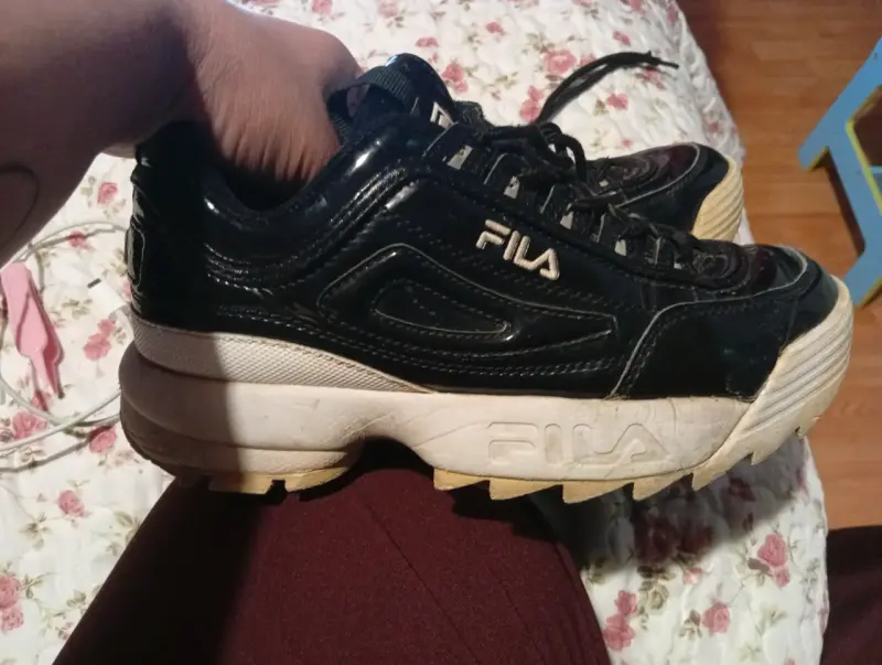 Zapatillas deportivas Fila negras usadas - 1