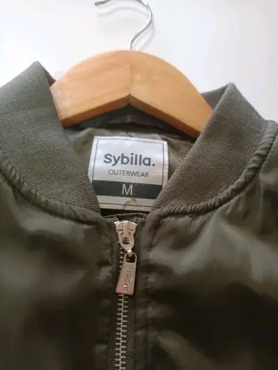 Chaqueta bomber verde oliva Sybilla - miniatura 3