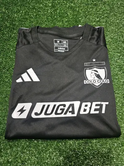 Camiseta Adidas Colo Colo negra y lila - miniatura 2