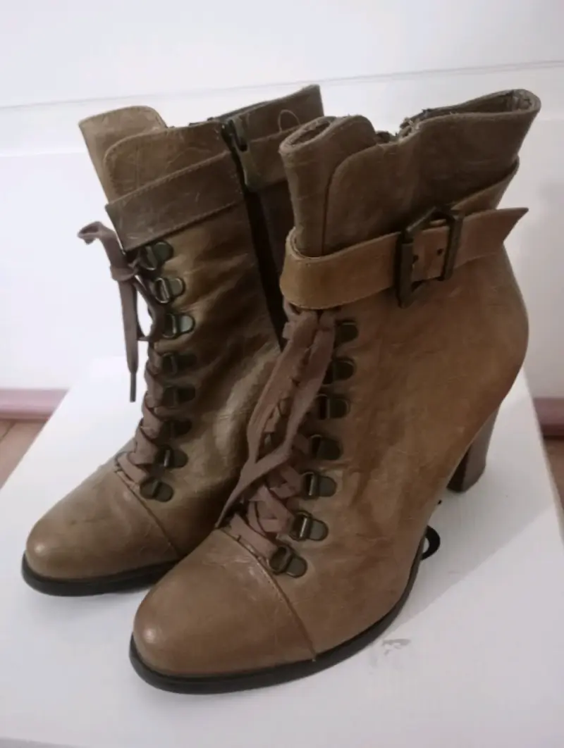 Botines de cuero marrón con tacón Pollini - 3