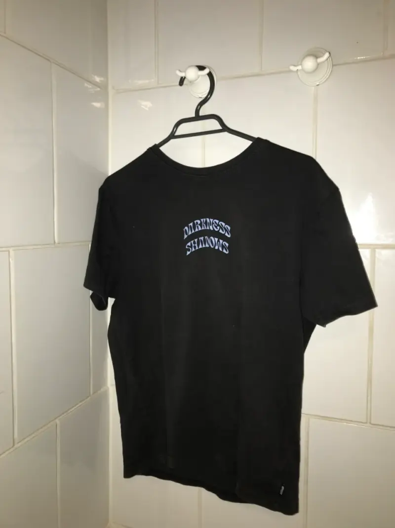 Polera negra opossite - 1
