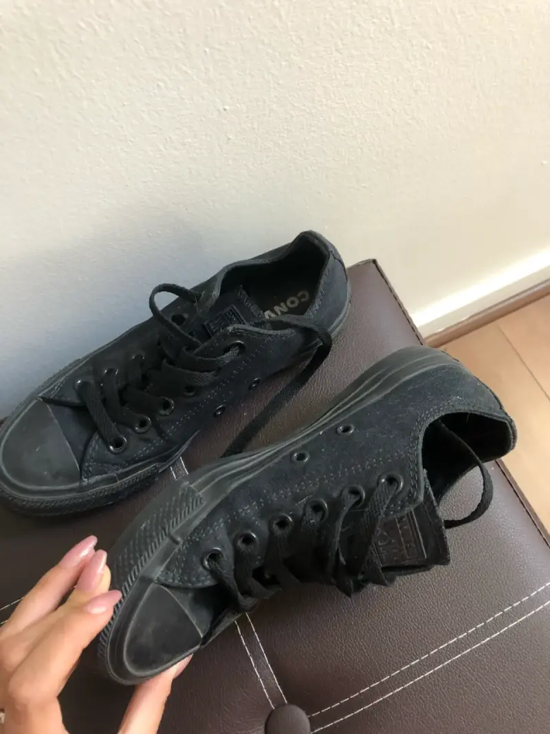 Zapatillas converse de lona estilo casual - 3