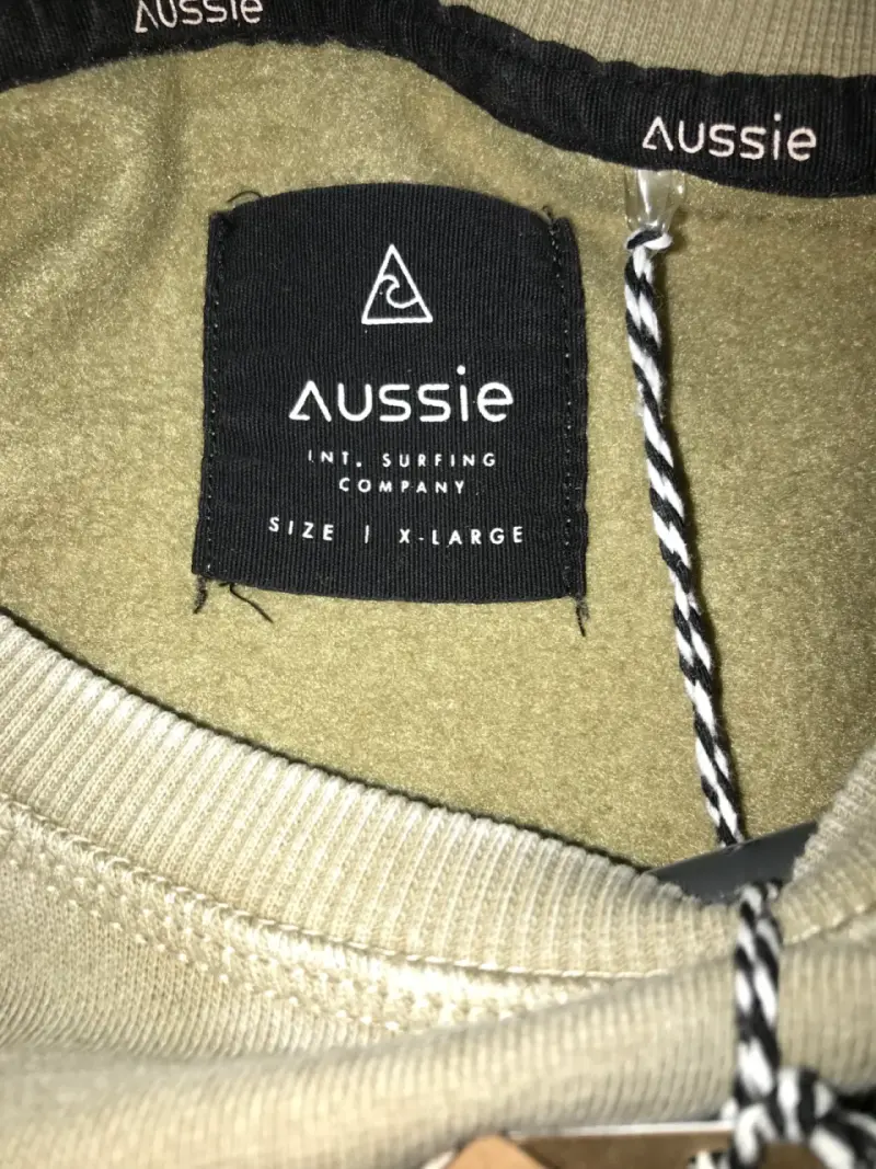Polerón Aussie beige con etiqueta - 3