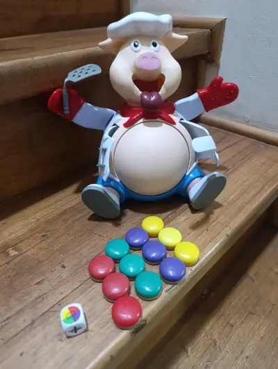 Juego de mesa cerdito inflable con fichas - miniatura 3