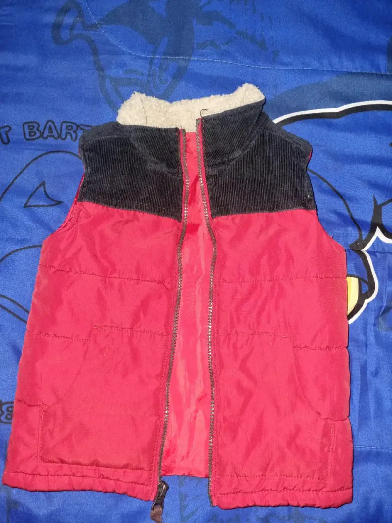 Chaleco sin mangas rojo para niño