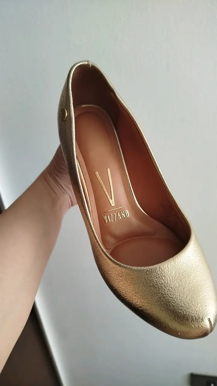 Zapato de tacón dorado elegante Vizzano - 2