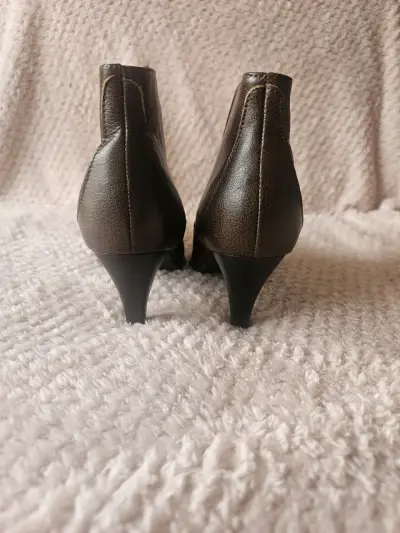 Botines de cuero marrón con cierre lateral - miniatura 4