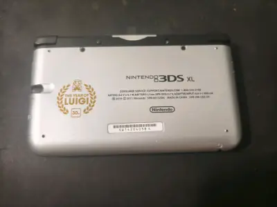 Nintendo 3DS XL Mario & Luigi con 2 juegos - miniatura 5