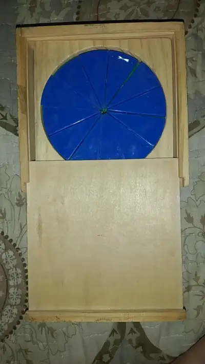 Juego de fracciones de madera educativo - miniatura 1