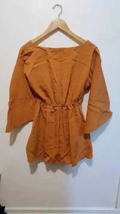 Vestido cruzado color terracota Fashion Nova - miniatura 2