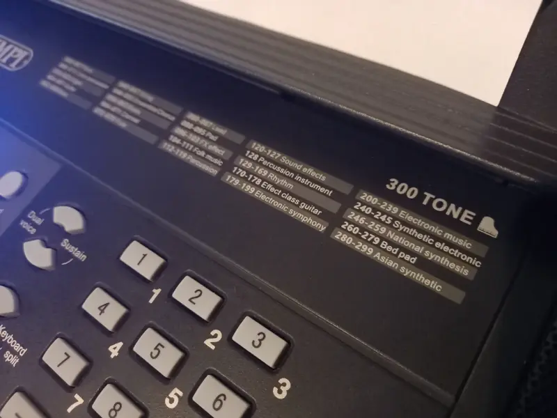 Teclado Bontempi 61 teclas - 4