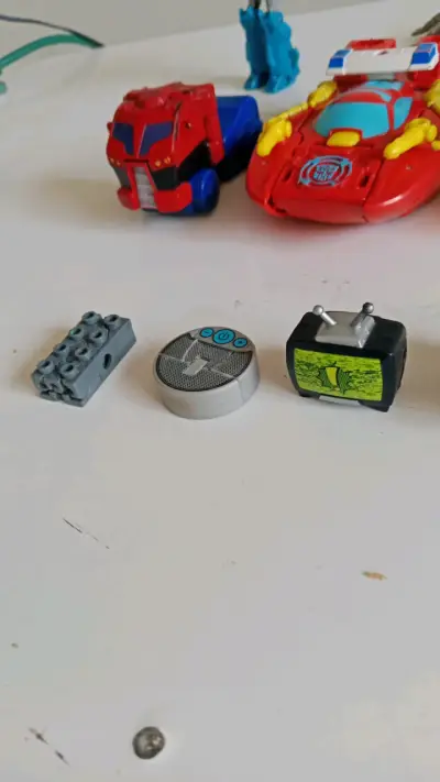 Transformers pequeños - miniatura 2
