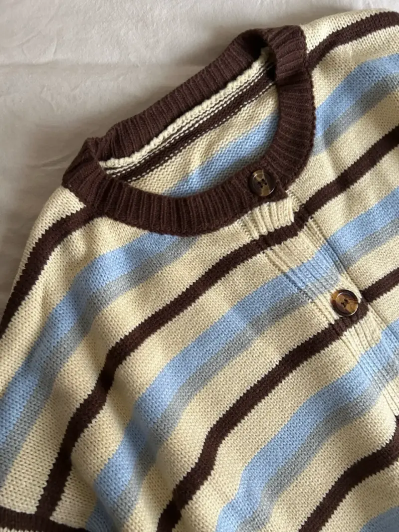 Sweater tejido estilo preppy/coastal 🤎🩵 - 1