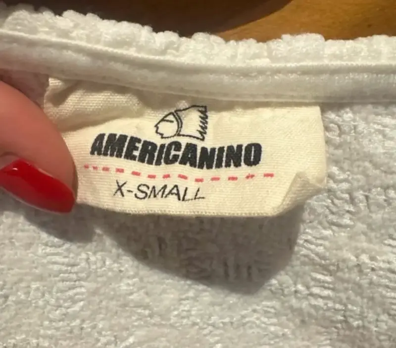 Top blanco de punto con lazo, marca Americanino - 3
