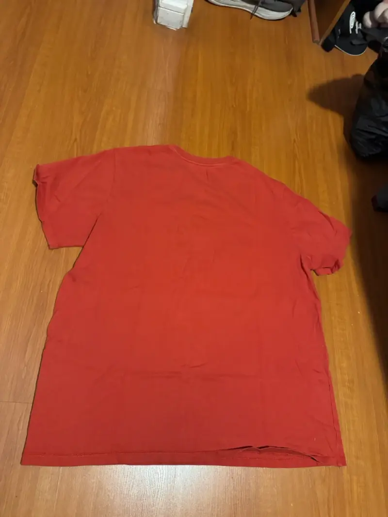 Polera roja Levi's - 2