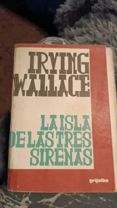 Libro 'La Isla de las Tres Sirenas' de Irving Wallace - miniatura 1