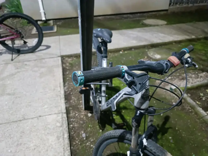 Bicicleta Bianchi de montaña en buen estado - 2