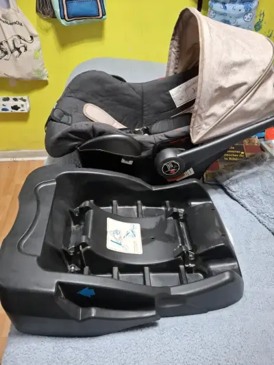 Silla de auto Bebesit gris para bebé - miniatura 4