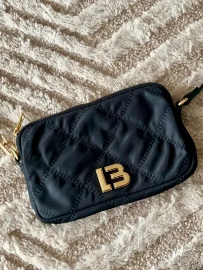Cartera pequeña alcolchada negra  Bimba y Lola - miniatura 2