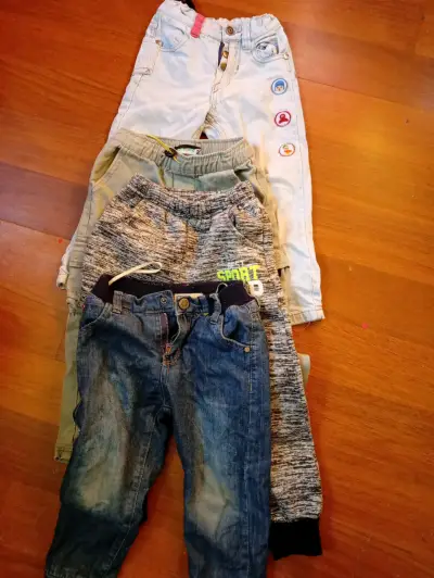 Pijamas de bebé con diseño de autos - miniatura 5