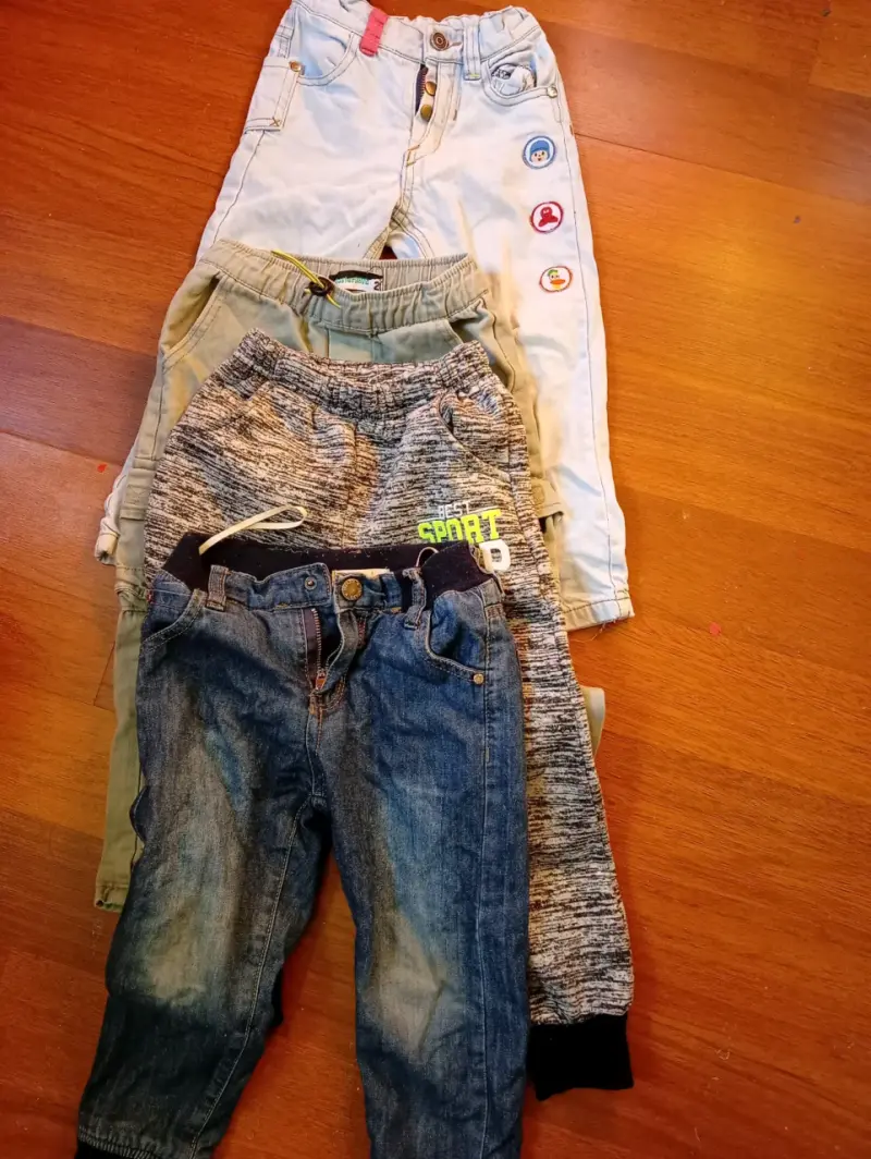 Pijamas de bebé con diseño de autos - 6