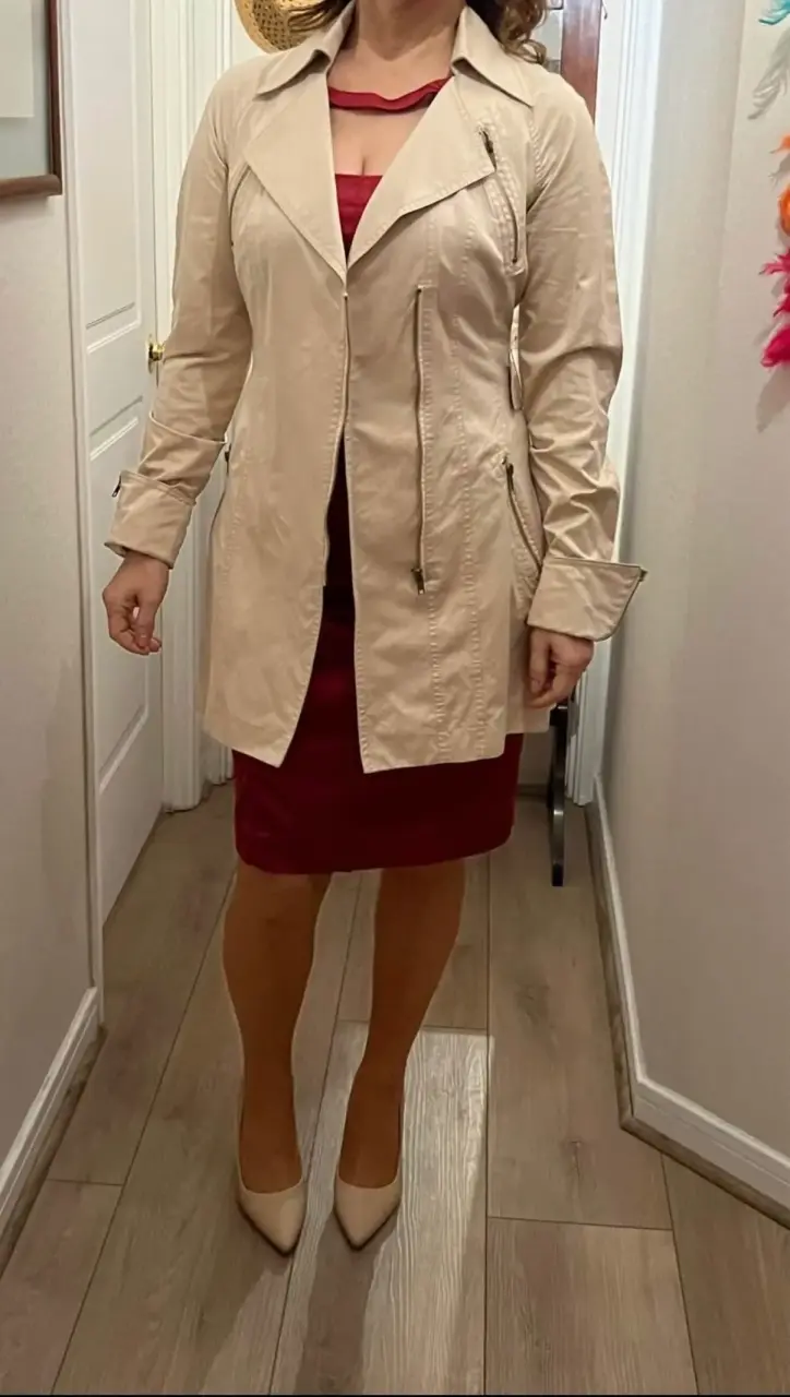 Abrigo beige marca Liola con cierre talla 40 - 1