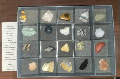 Colección de minerales y piedras preciosas - miniatura 1
