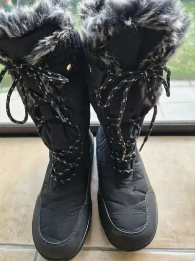 Botas de invierno negras con forro de piel - miniatura 1