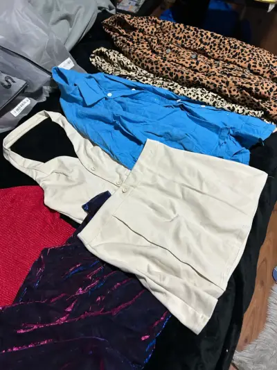 Lote de ropa variada para mujer - miniatura 4