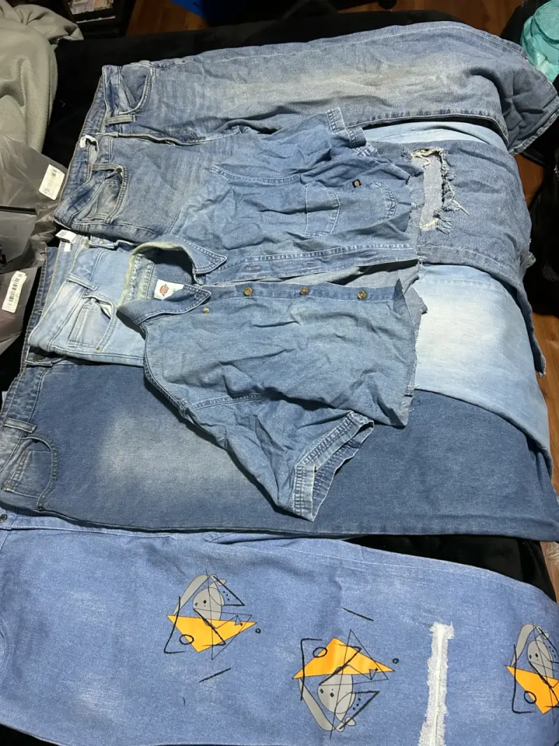 Lote de ropa de mezclilla variada - 1