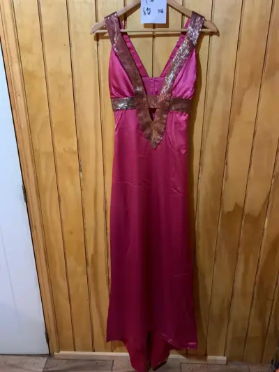 Vestido de fiesta fucsia con lentejuelas talla 38 - miniatura 2