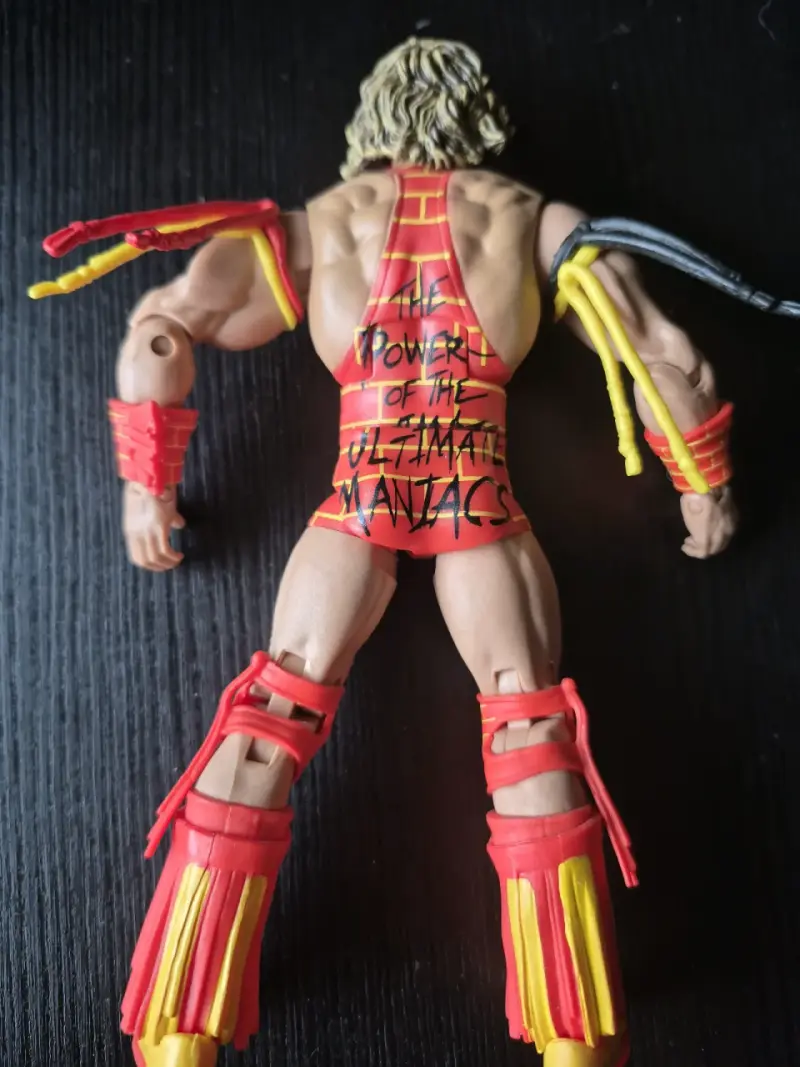 Figura de acción luchador Ultimate Maniacs - 2
